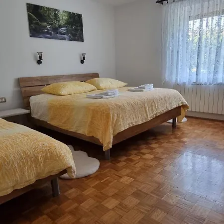 Pri Stari Murvi Apartment *